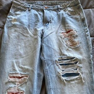 NWOT Cute & distressed denim